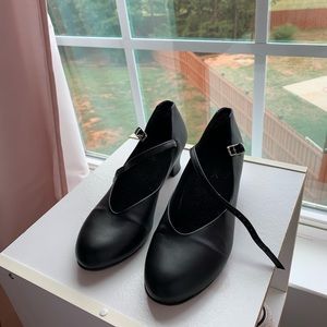 Adorable black character dance shoes!
